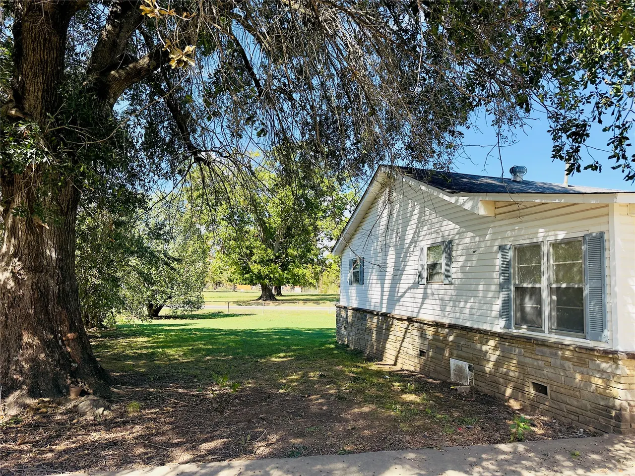 Photo 21 — 203 W 3rd Street, Kinta, OK 74552