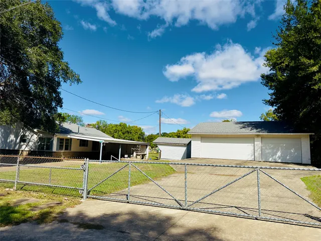 Photo 3 — 203 W 3rd Street, Kinta, OK 74552