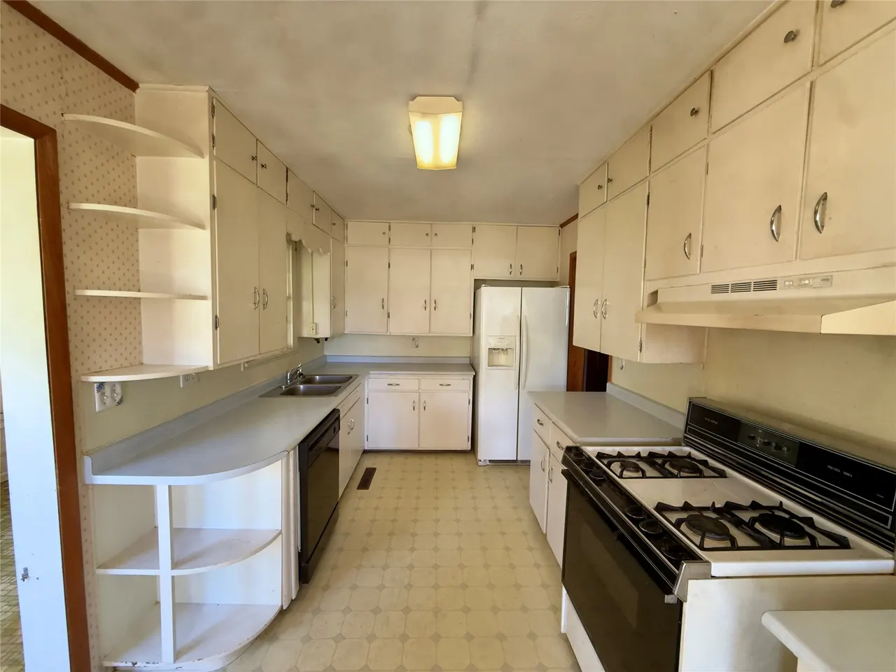 Photo 4 — 203 W 3rd Street, Kinta, OK 74552
