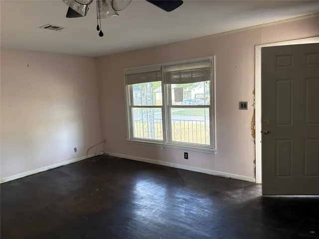 Photo 2 — 4873 S Vancouver Avenue, Tulsa, OK 74107