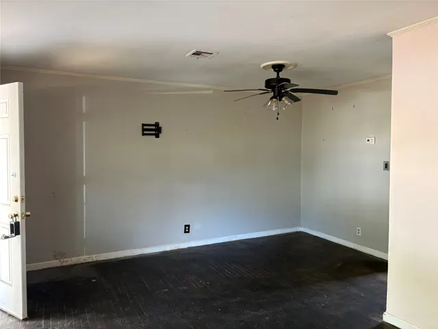 Photo 3 — 4873 S Vancouver Avenue, Tulsa, OK 74107