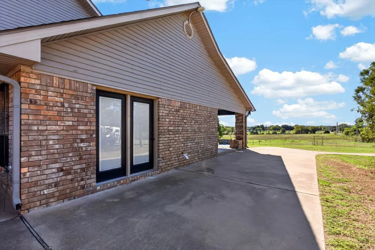 Photo 11 — 27806 Old Tarby, Poteau, OK 74953