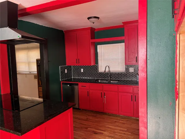 Photo 7 — 107 S CREEK Avenue, Bartlesville, OK 74003