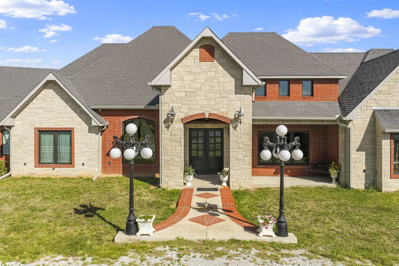 Photo 4 — 0 Loves Valley Road, Marietta, OK 73448