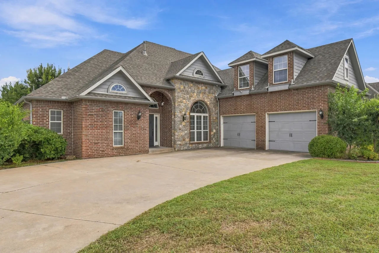 Front exterior — 10917 S Lawrence Street, Jenks, OK 74037