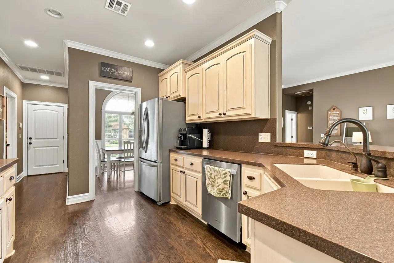 Photo 12 — 10917 S Lawrence Street, Jenks, OK 74037