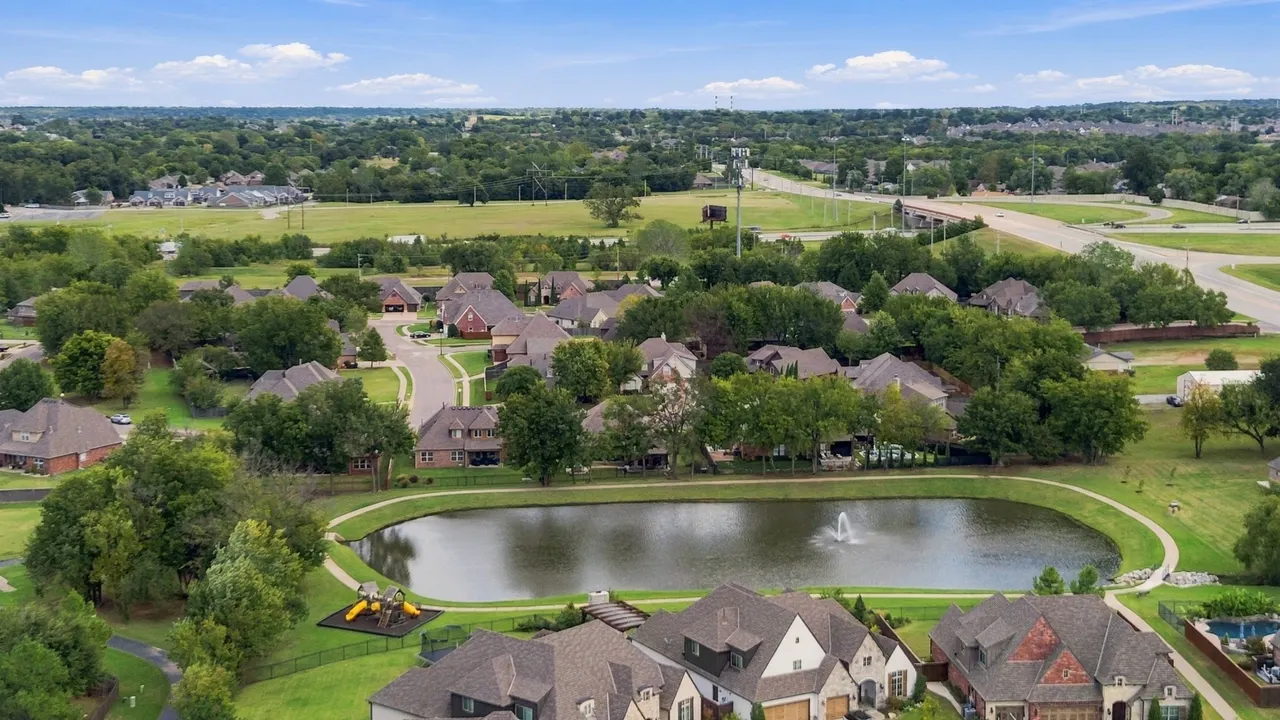 Photo 48 — 10917 S Lawrence Street, Jenks, OK 74037