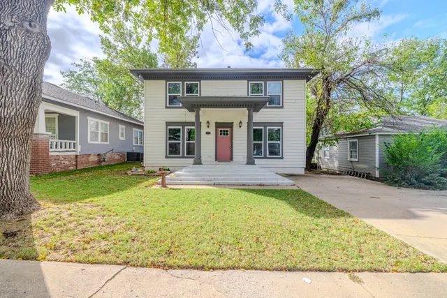 Photo 2 — 1611 W Broadway Street, Collinsville, OK 74021