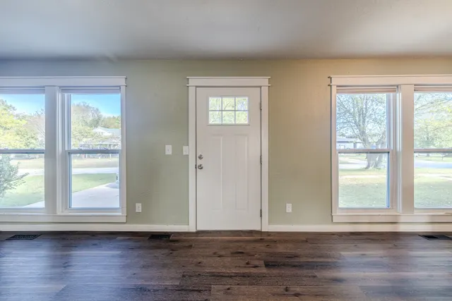 Photo 4 — 1611 W Broadway Street, Collinsville, OK 74021