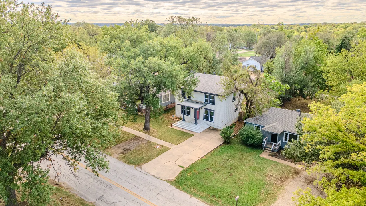 Photo 43 — 1611 W Broadway Street, Collinsville, OK 74021