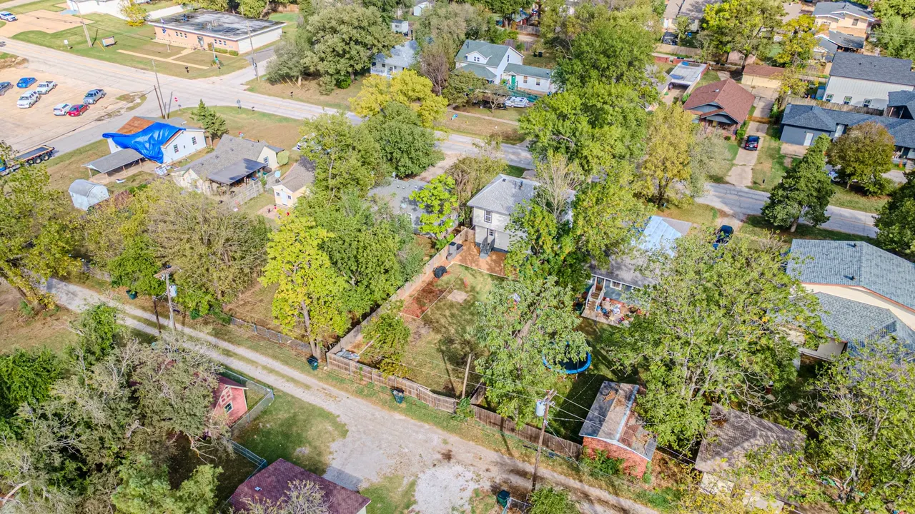Photo 46 — 1611 W Broadway Street, Collinsville, OK 74021
