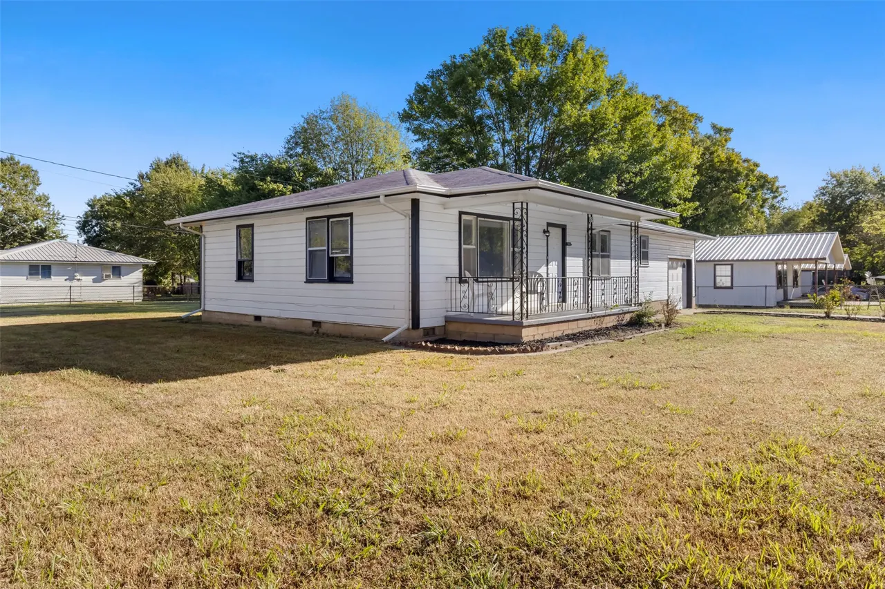 Photo 21 — 619 W Knisley, Checotah, OK 74426