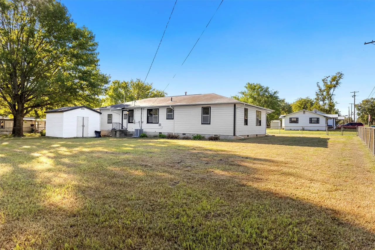 Photo 22 — 619 W Knisley, Checotah, OK 74426