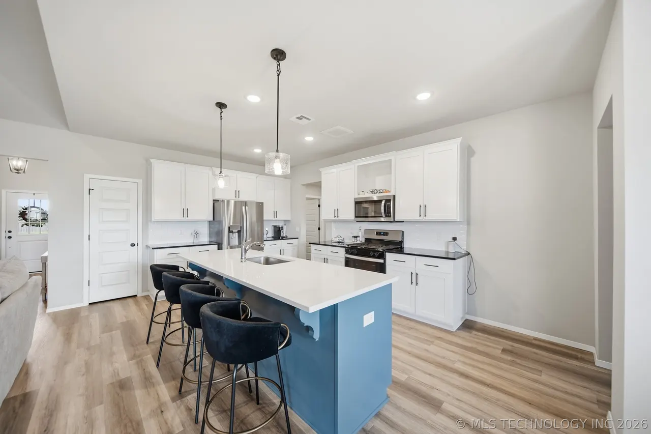 Photo 8 — 1664 E 138 Place S, Glenpool, OK 74033