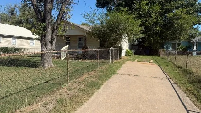 Photo 4 — 527 S 44th WestAvenue, Tulsa, OK 74127