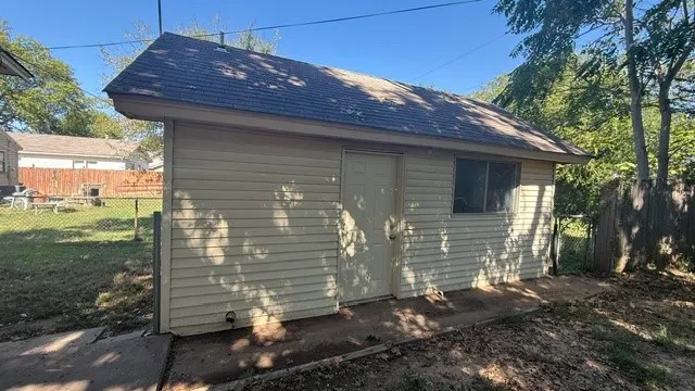 Photo 11 — 527 S 44th WestAvenue, Tulsa, OK 74127