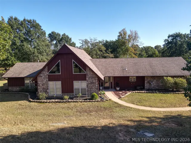 Photo 2 — 181 Hummingbird, Eufaula, OK 74432