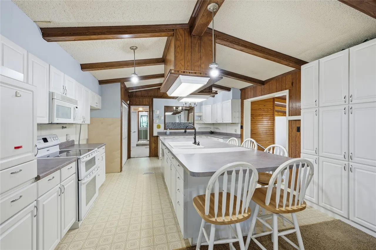 Photo 8 — 13276 S 4329 Road, Chouteau, OK 74337