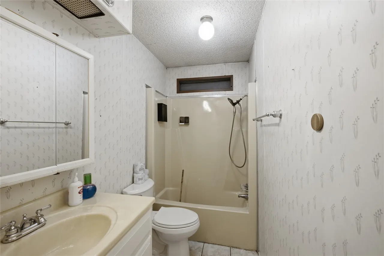 Photo 15 — 13276 S 4329 Road, Chouteau, OK 74337