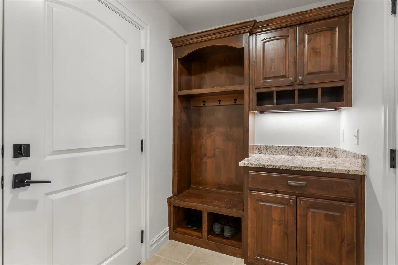 Photo 13 — 6614 S Willow Place, Broken Arrow, OK 74011