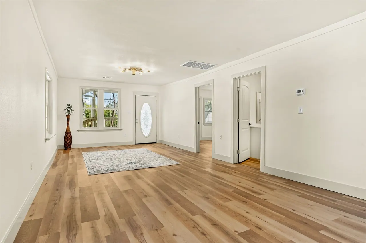 Photo 6 — 5808 S 30th West Avenue, Tulsa, OK 74107