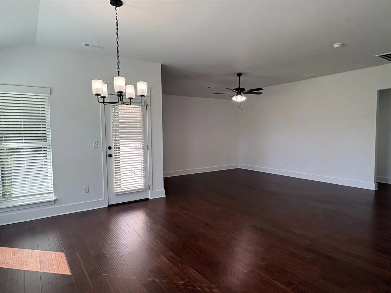 Photo 3 — 10314 S 20th Place E, Jenks, OK 74037