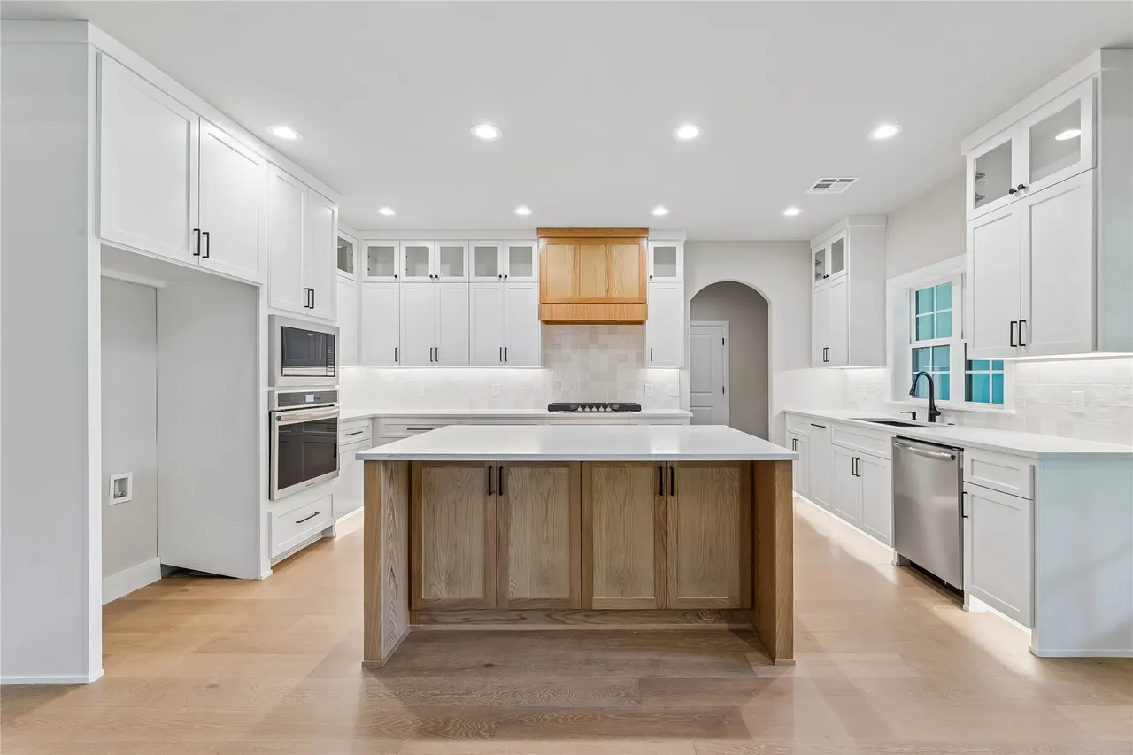 Photo 18 — 810 N Cedar Avenue, Broken Arrow, OK 74012