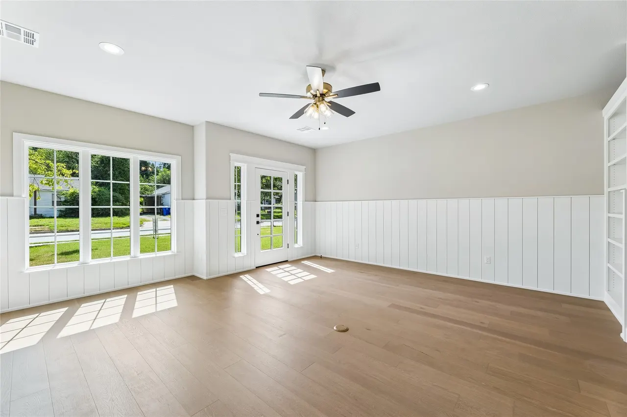 Photo 11 — 810 N Cedar Avenue, Broken Arrow, OK 74012