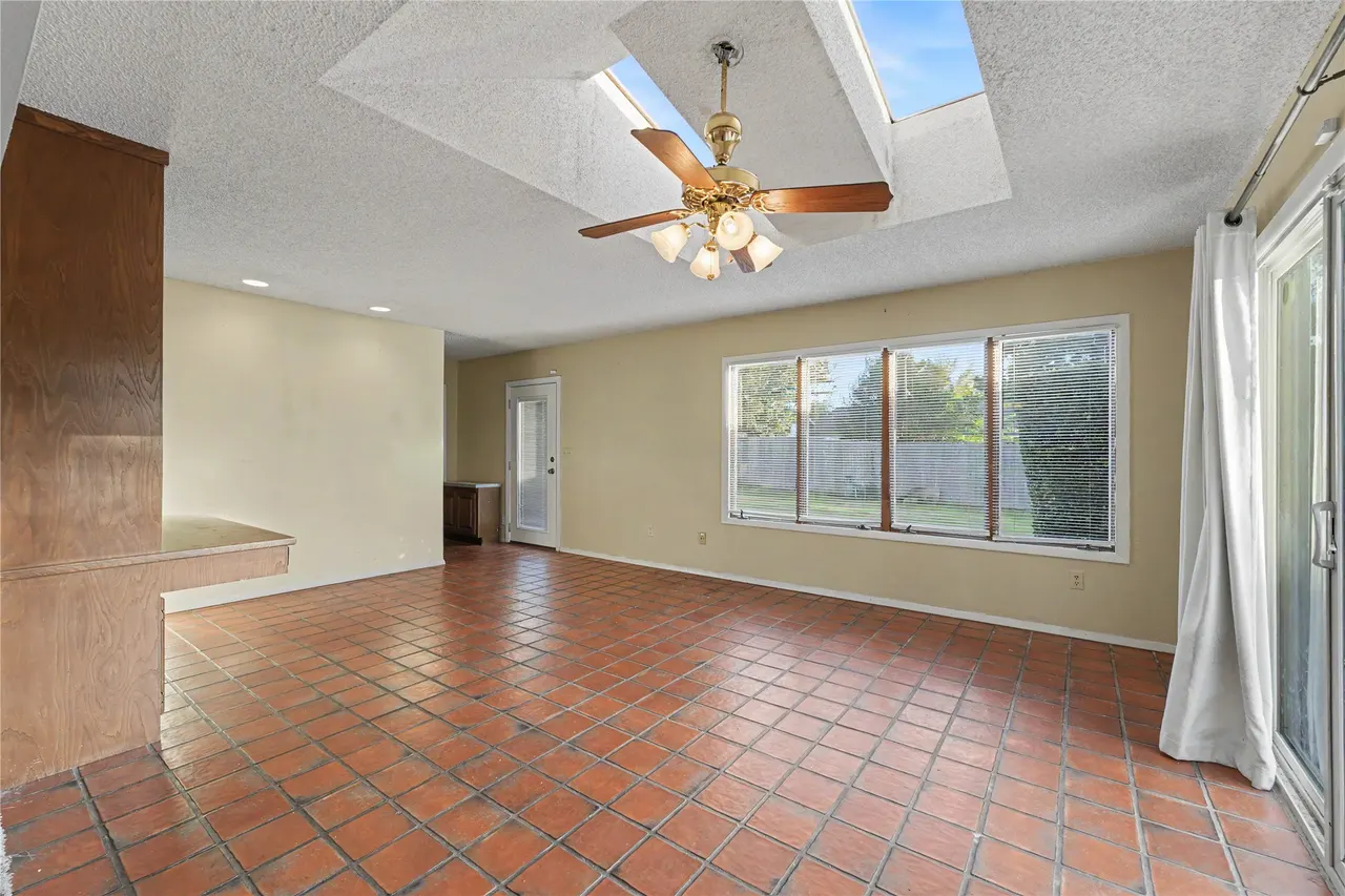 Photo 10 — 10904 E 26th Street, Tulsa, OK 74129