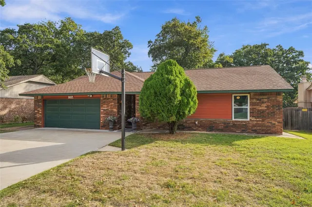 Photo 2 — 8117 S Date Avenue, Broken Arrow, OK 74011