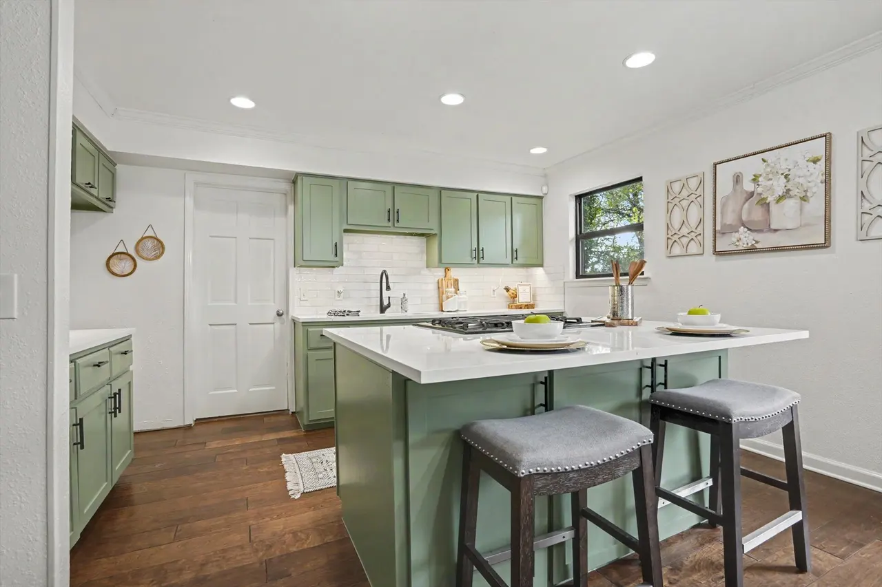 Photo 12 — 707 W Utica Street, Broken Arrow, OK 74011