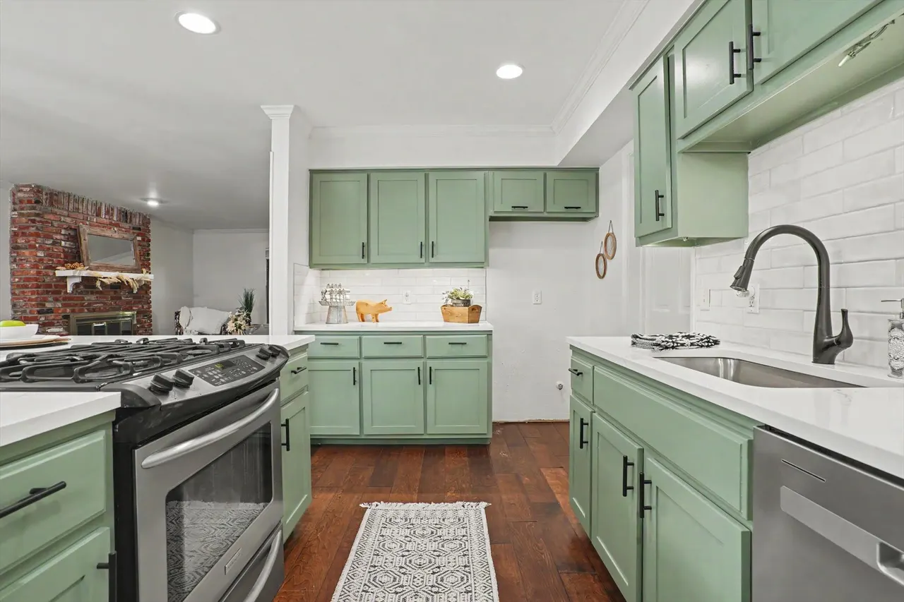 Photo 14 — 707 W Utica Street, Broken Arrow, OK 74011