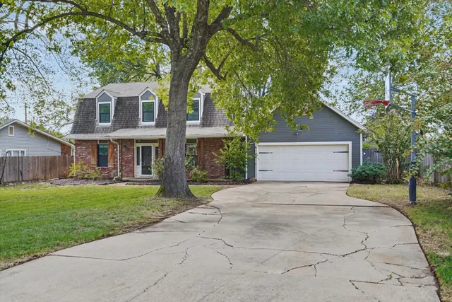 Photo 3 — 707 W Utica Street, Broken Arrow, OK 74011