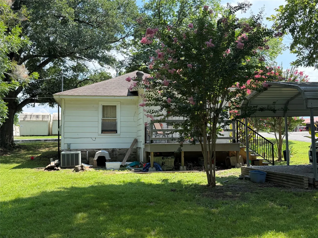 Photo 7 — 301 E Ada Street, Wilburton, OK 74578