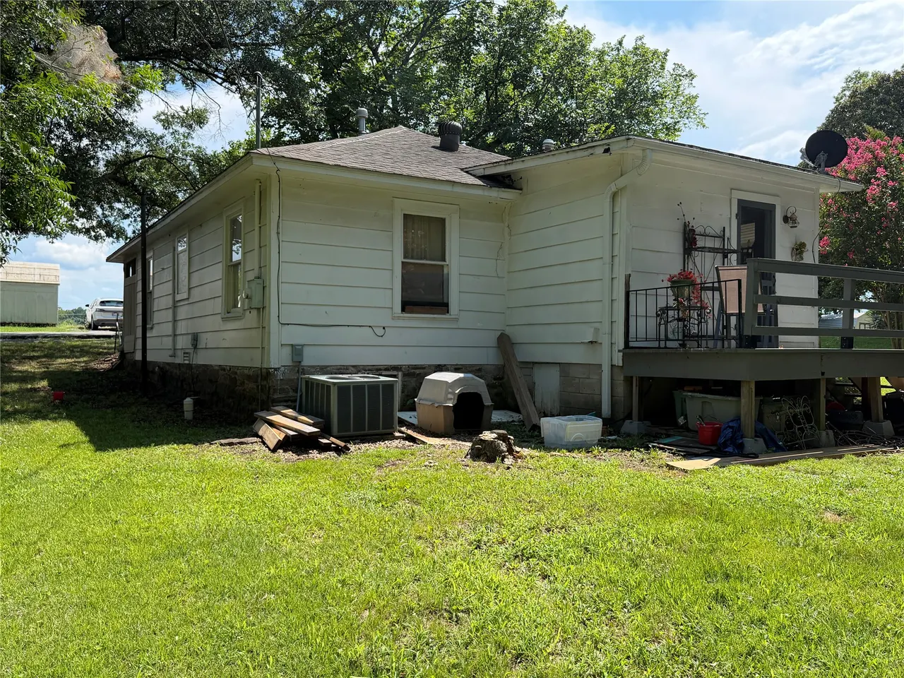 Photo 8 — 301 E Ada Street, Wilburton, OK 74578