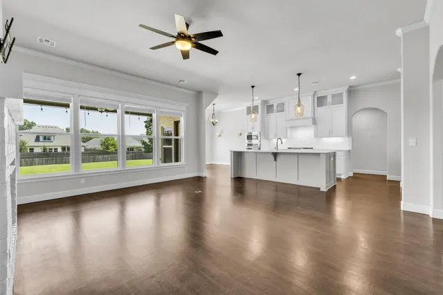 Photo 8 — 421 E 127th Place S, Jenks, OK 74037