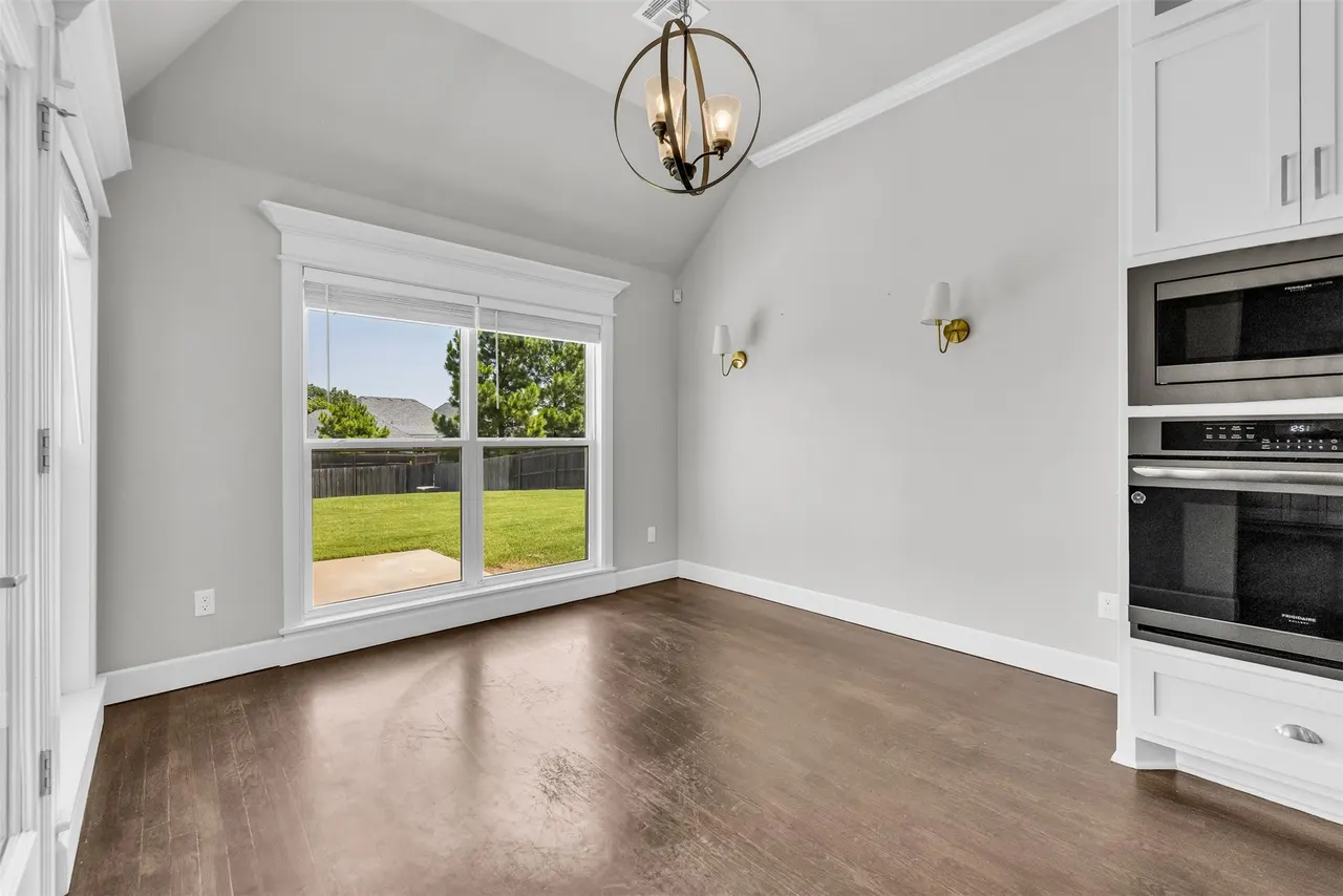 Photo 12 — 421 E 127th Place S, Jenks, OK 74037