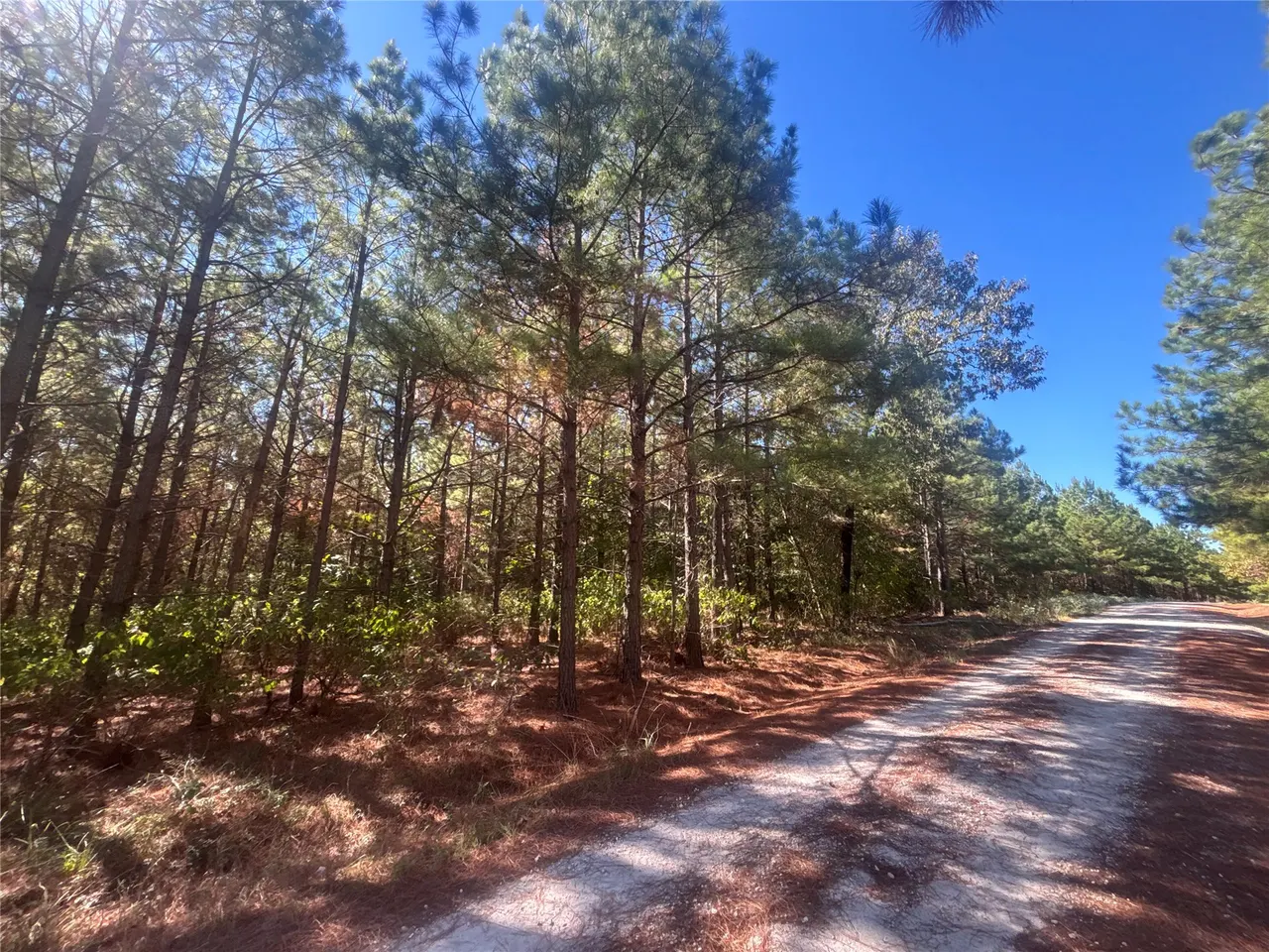 Front exterior — Overcup Acorn Trail, Broken Bow, OK 74728