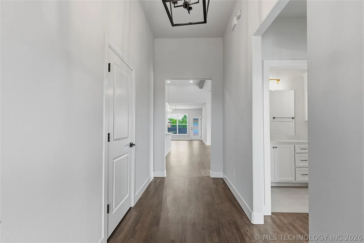 Photo 3 — 3709 W Laredo Street, Broken Arrow, OK 74012
