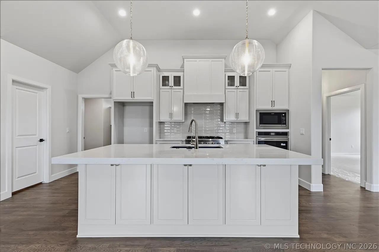 Photo 14 — 3709 W Laredo Street, Broken Arrow, OK 74012
