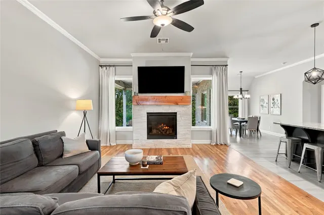 Photo 2 — 609 E 125th Place S, Jenks, OK 74037