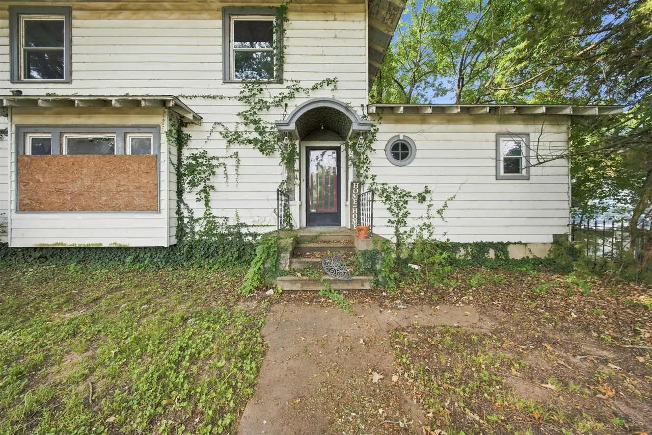 Photo 3 — 124 E 2nd Street, Stroud, OK 74079