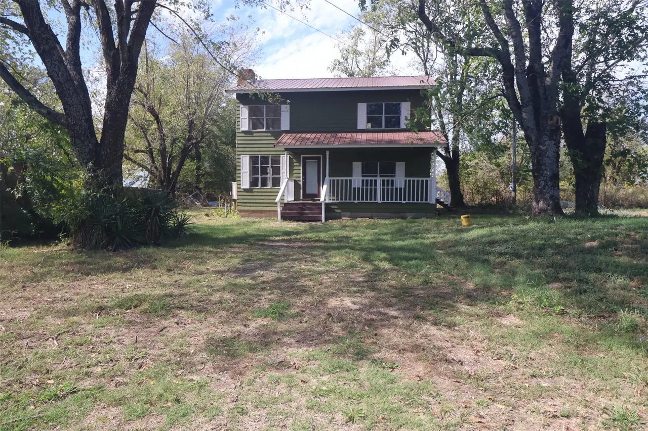 Front exterior — 40105 S County Line, Keota, OK 74941