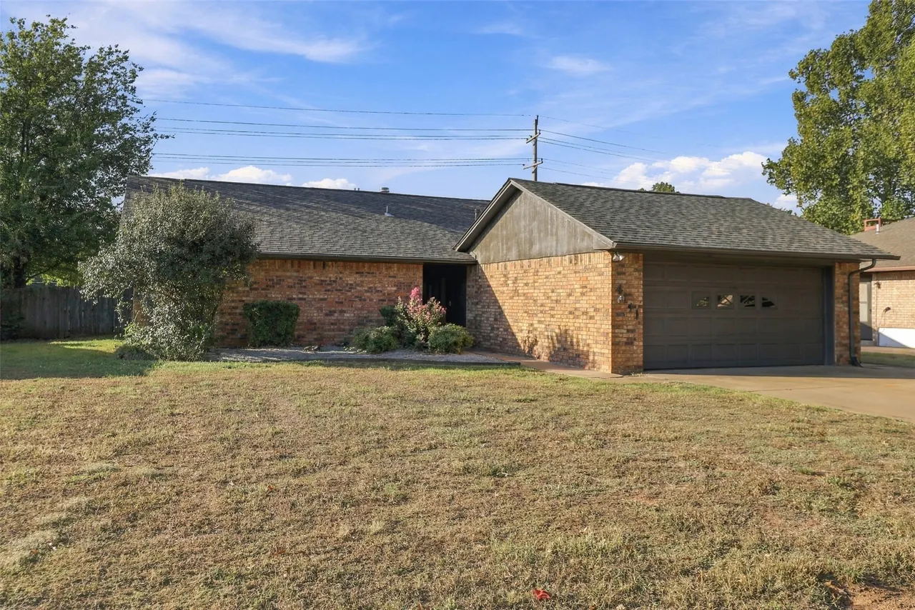 Photo 2 — 4111 W 18th Avenue, Stillwater, OK 74074