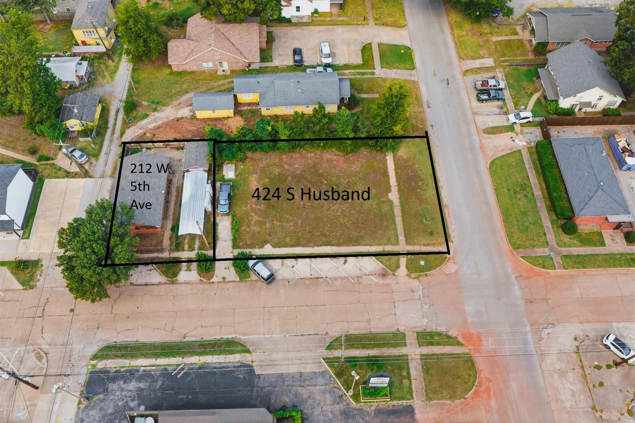 Front exterior — 424 S Husband Street, Stillwater, OK 74074