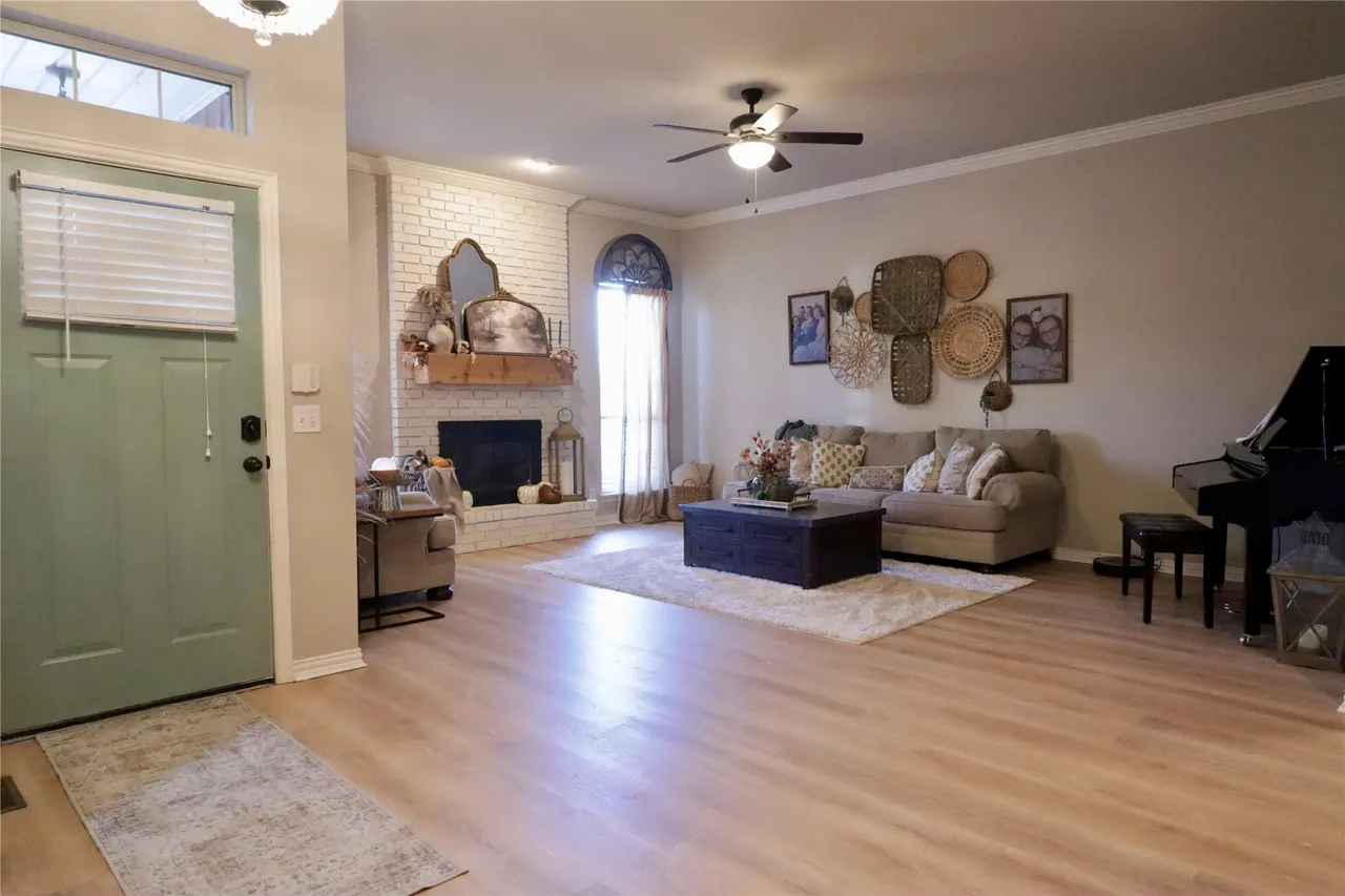 Photo 5 — 1307 Castle Creek Street, Shawnee, OK 74804