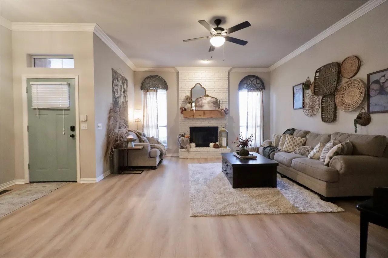 Photo 6 — 1307 Castle Creek Street, Shawnee, OK 74804