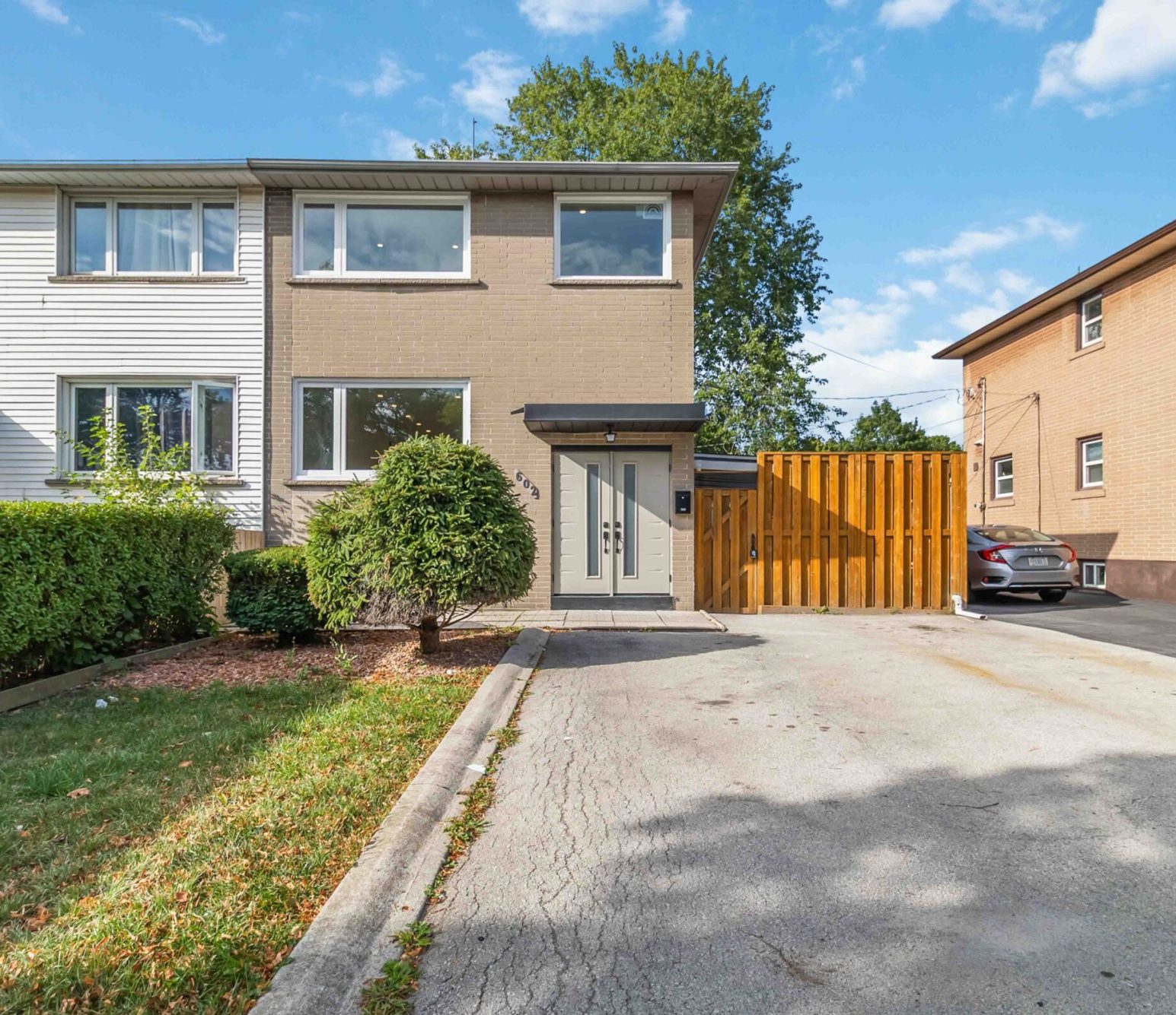 602 Appleby Line