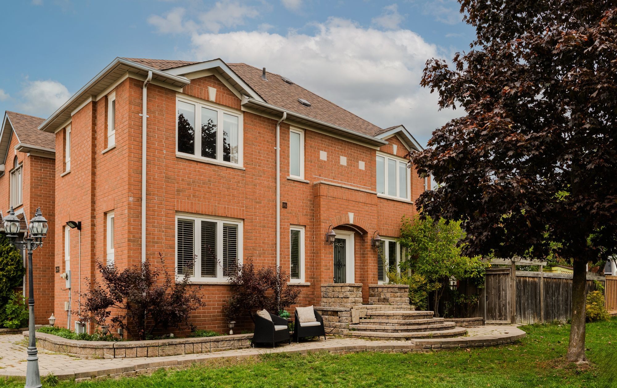 1531 Arcadia sq