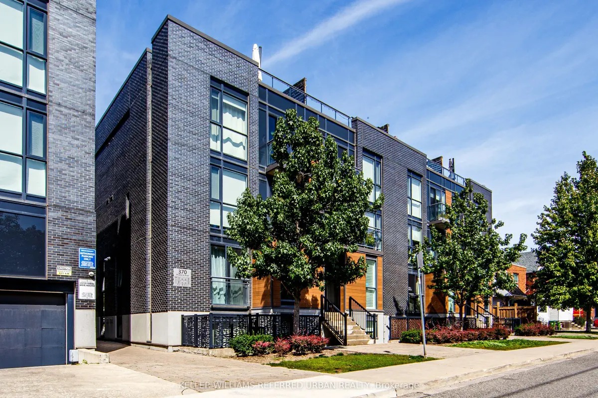 370 Wallace Ave